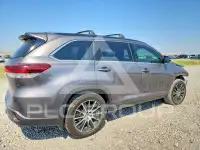 2019 Toyota Highlander фото