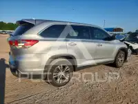 2019 Toyota Highlander photo