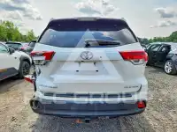 2019 Toyota Highlander фото