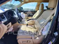 2019 Toyota Highlander photo