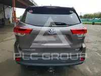 2019 Toyota Highlander photo