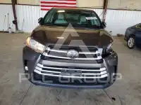 2019 Toyota Highlander photo