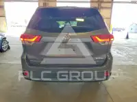 2019 Toyota Highlander photo