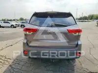 2019 Toyota Highlander фото