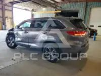 2019 Toyota Highlander photo