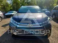 2019 Toyota Highlander фото