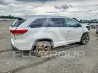 2019 Toyota Highlander photo