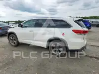 2019 Toyota Highlander photo