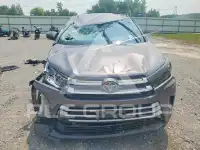 2019 Toyota Highlander photo
