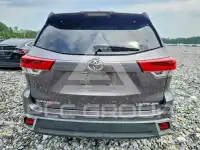 2019 Toyota Highlander photo