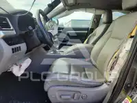 2019 Toyota Highlander photo