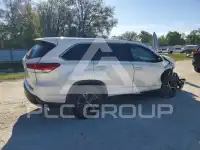 2019 Toyota Highlander photo