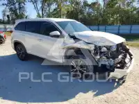 2019 Toyota Highlander photo