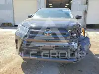 2019 Toyota Highlander photo