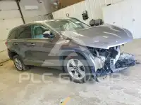 2019 Toyota Highlander photo
