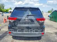 2019 Toyota Highlander фото