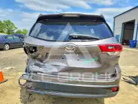 2019 Toyota Highlander фото