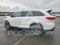 2019 Toyota Highlander photo