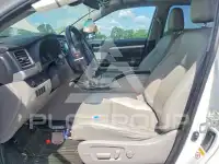 2019 Toyota Highlander фото