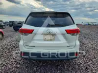 2019 Toyota Highlander photo