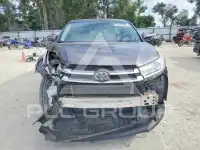 2019 Toyota Highlander фото