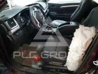 2019 Toyota Highlander photo