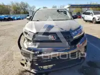 2019 Toyota Highlander photo