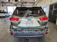 2019 Toyota Highlander photo