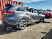 2019 Toyota Highlander photo