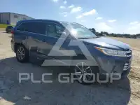 2019 Toyota Highlander photo