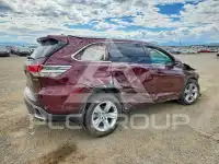 2019 Toyota Highlander photo