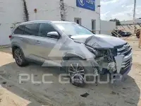 2019 Toyota Highlander photo