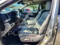 2019 Toyota Highlander photo