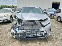 2019 Toyota Highlander photo