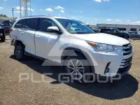 2019 Toyota Highlander photo
