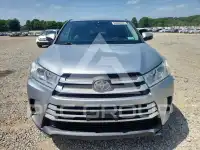 2019 Toyota Highlander photo