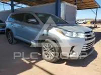 2019 Toyota Highlander photo