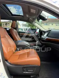 2019 Toyota Highlander фото