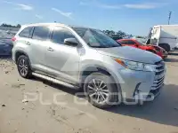 2019 Toyota Highlander фото