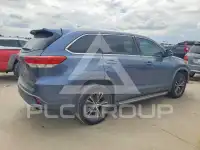 2019 Toyota Highlander photo