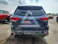 2019 Toyota Highlander photo