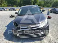 2019 Toyota Highlander photo