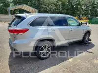 2019 Toyota Highlander фото