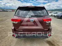 2019 Toyota Highlander photo