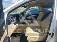2019 Toyota Highlander фото