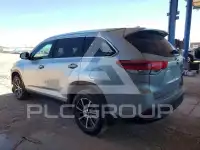 2019 Toyota Highlander photo