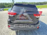 2019 Toyota Highlander photo
