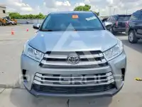 2019 Toyota Highlander фото