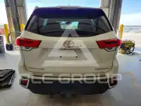 2019 Toyota Highlander фото
