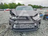 2019 Toyota Highlander photo